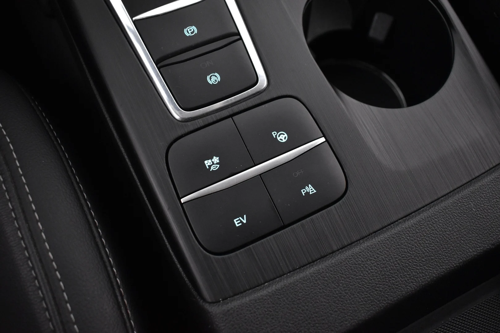 Car Image - 7g9eQ68HpJ1gERHwjiRVJP