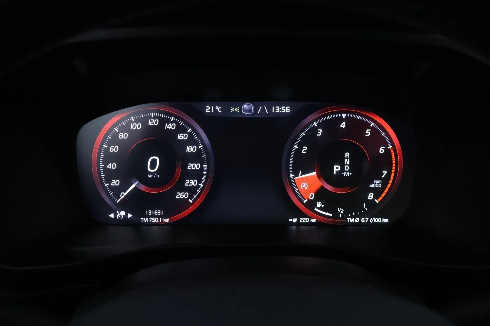 Car Image - 5gCJb8pGcarHuStHQENLQp