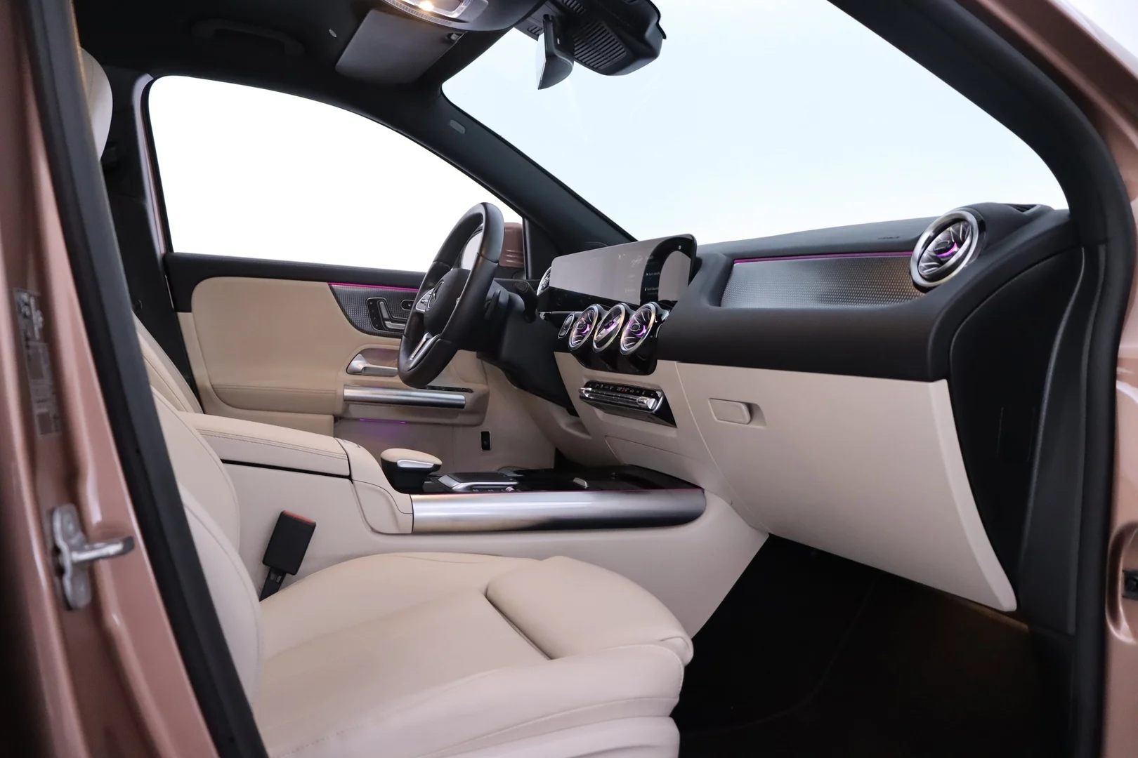 Car Image - 2QrOWg0Ea8DprmSwwRR4vW