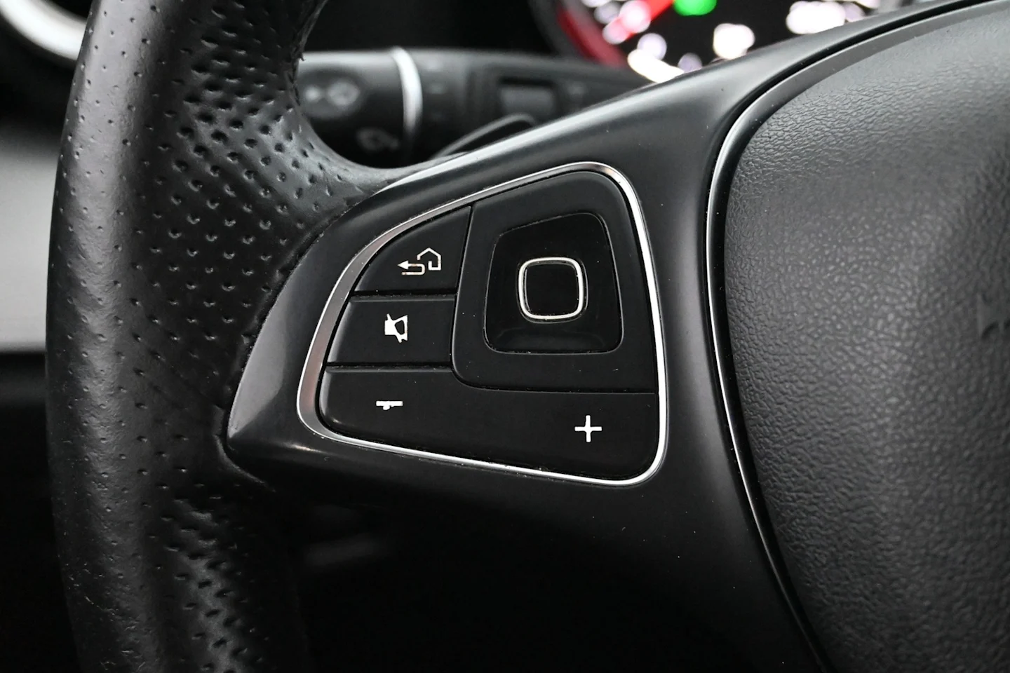 Car Image - 3ByqpgQjtgZnTSbmG1Nrjb