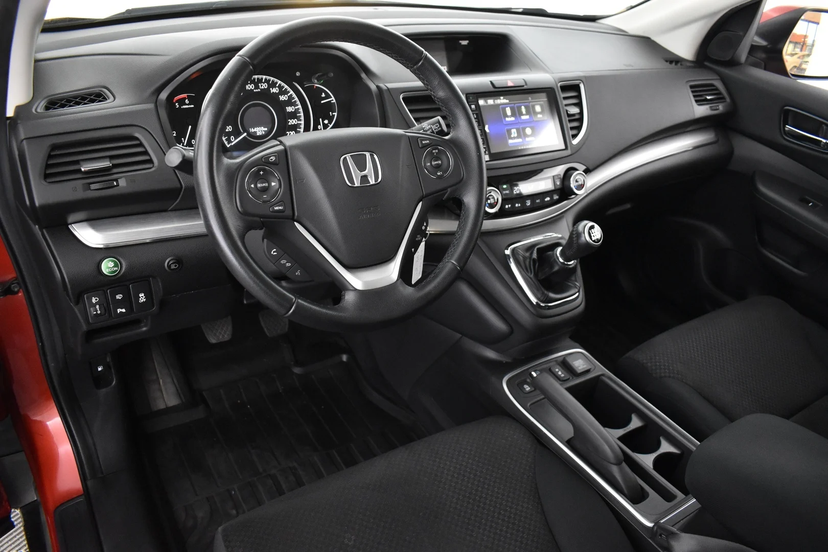 Car Image - CCUb7pSTLP8zApdXxnfbw