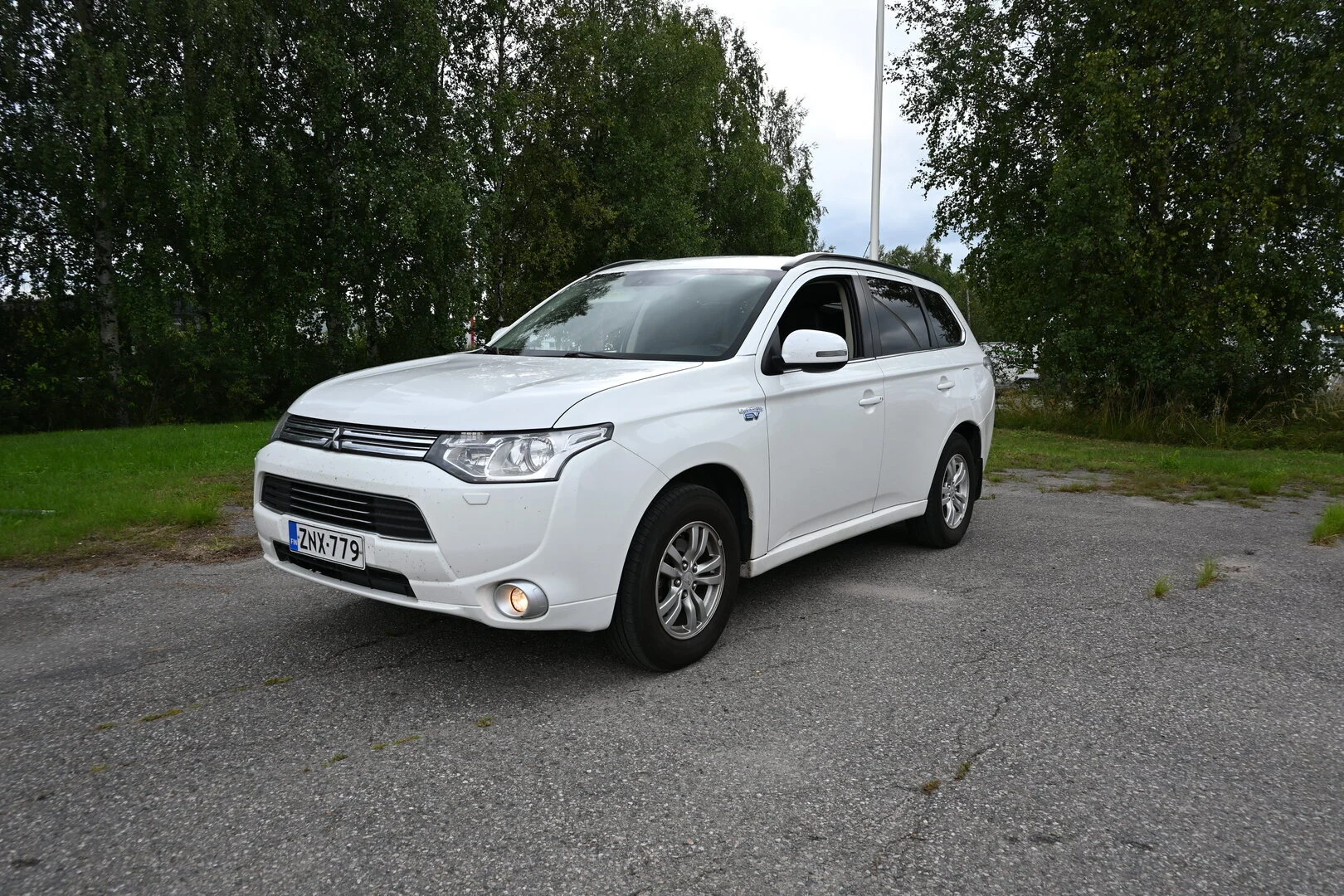 Car Image - 4es0UEQ3EbHhOchUxF9JuE