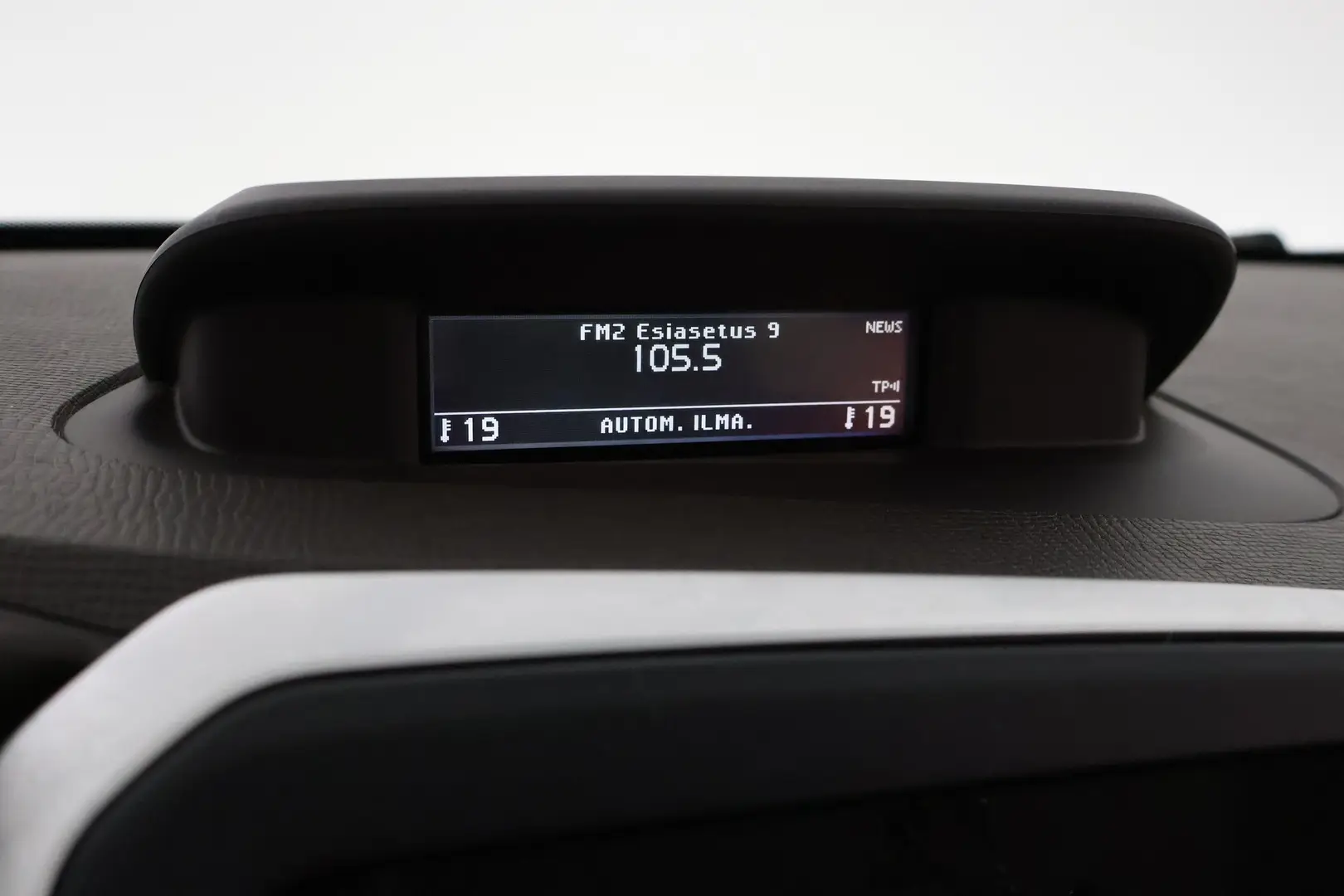 Car Image - r1PDQKfz4OVzQGIuL20iA