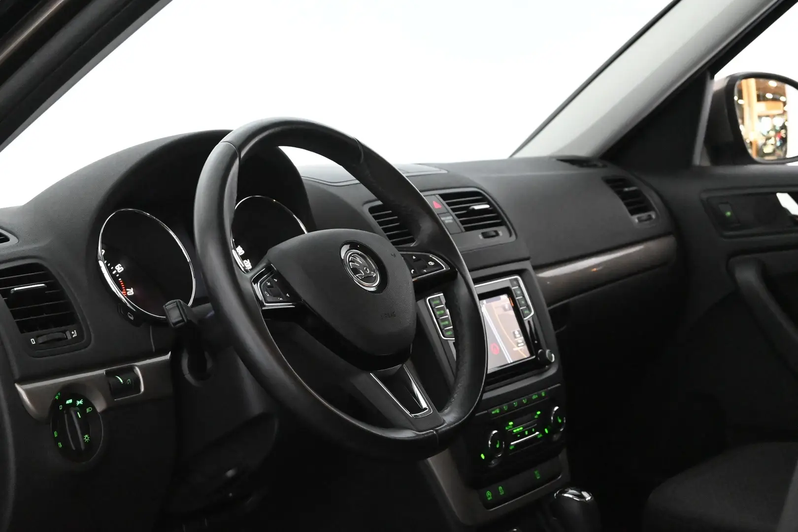 Car Image - 7orpfEMdGpuRieWXSZ9plI