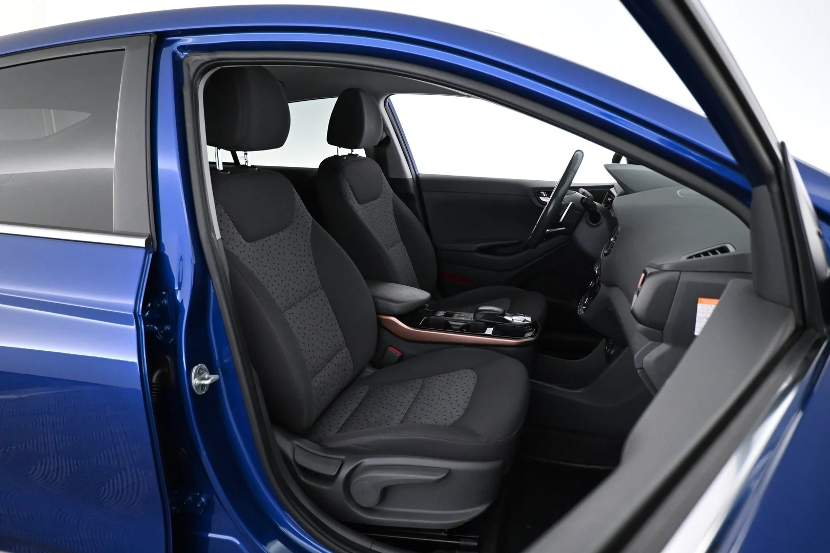 Car Image - 6Q2OHRnDxL6WvUp75AEFk6