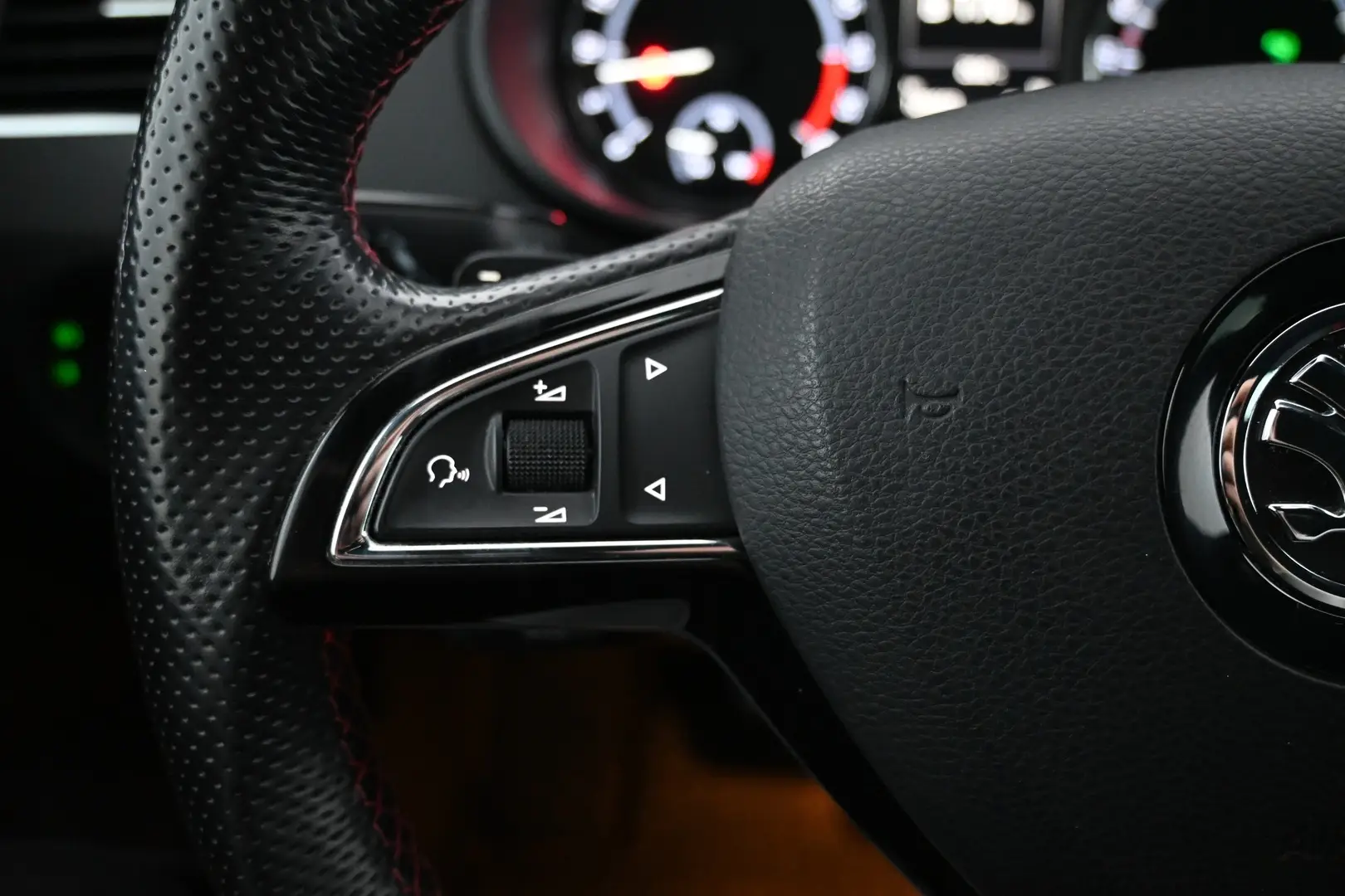 Car Image - 3uKkbgyYPRDB9bp0E2cGgf