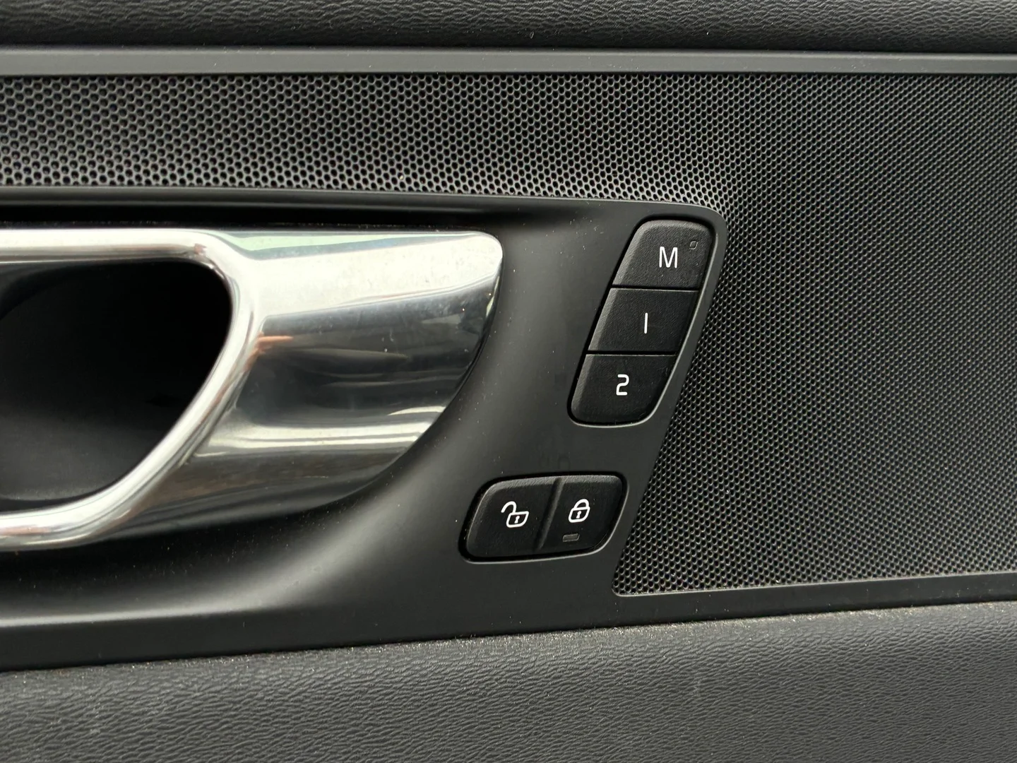 Car Image - 5ysYX02a2q7evpRvrk47nT
