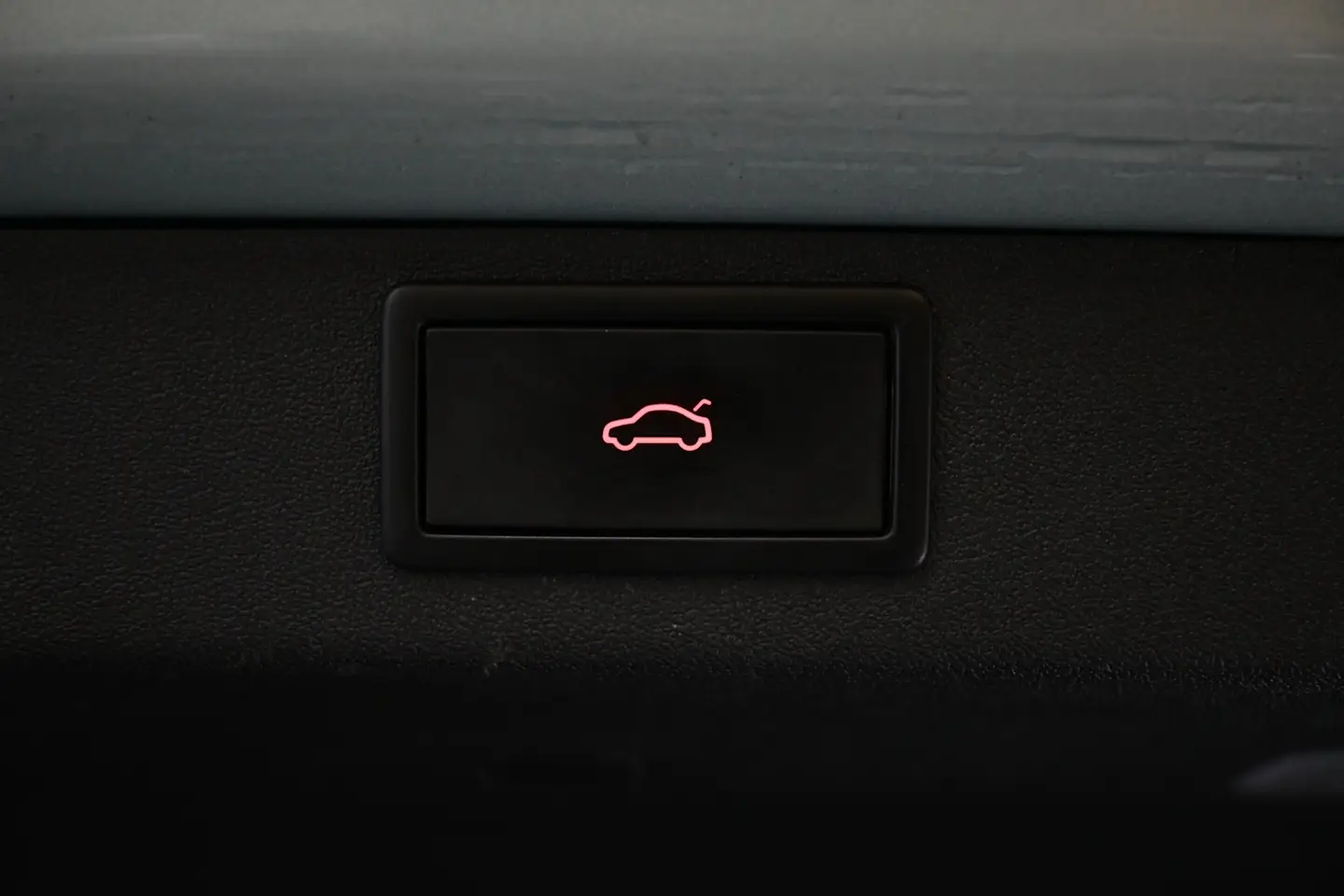 Car Image - 3QMFJkQ8i6z3ZHbsewKFoA