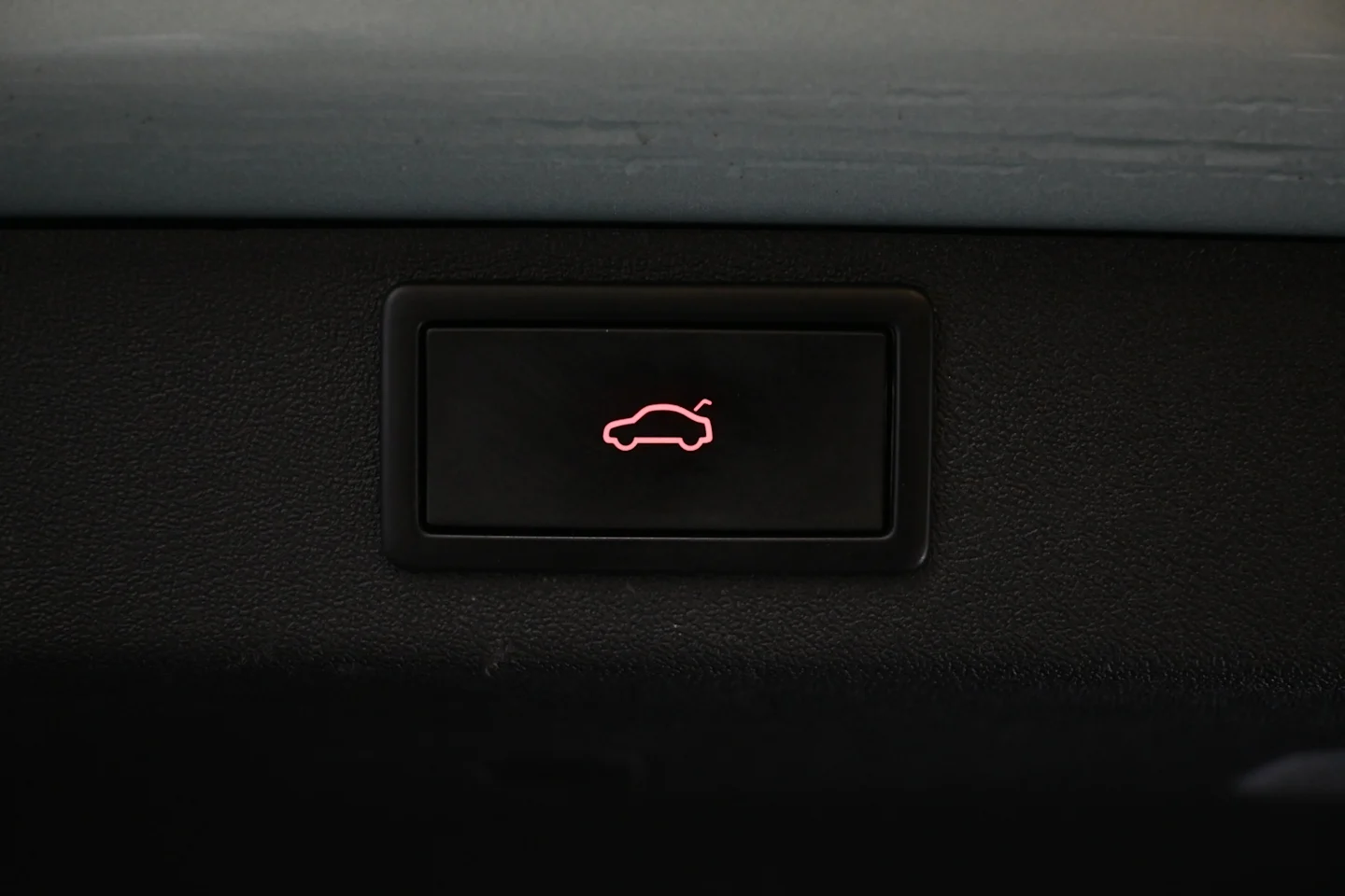 Car Image - 3QMFJkQ8i6z3ZHbsewKFoA