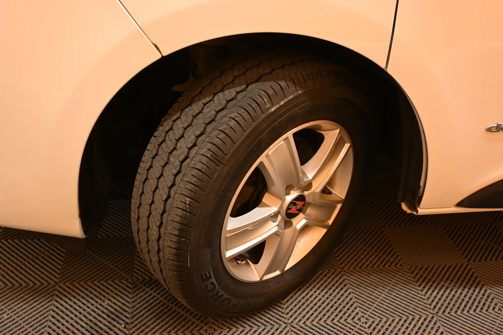 Car Image - 2V0qqriFcsn3DppcBmzgR9