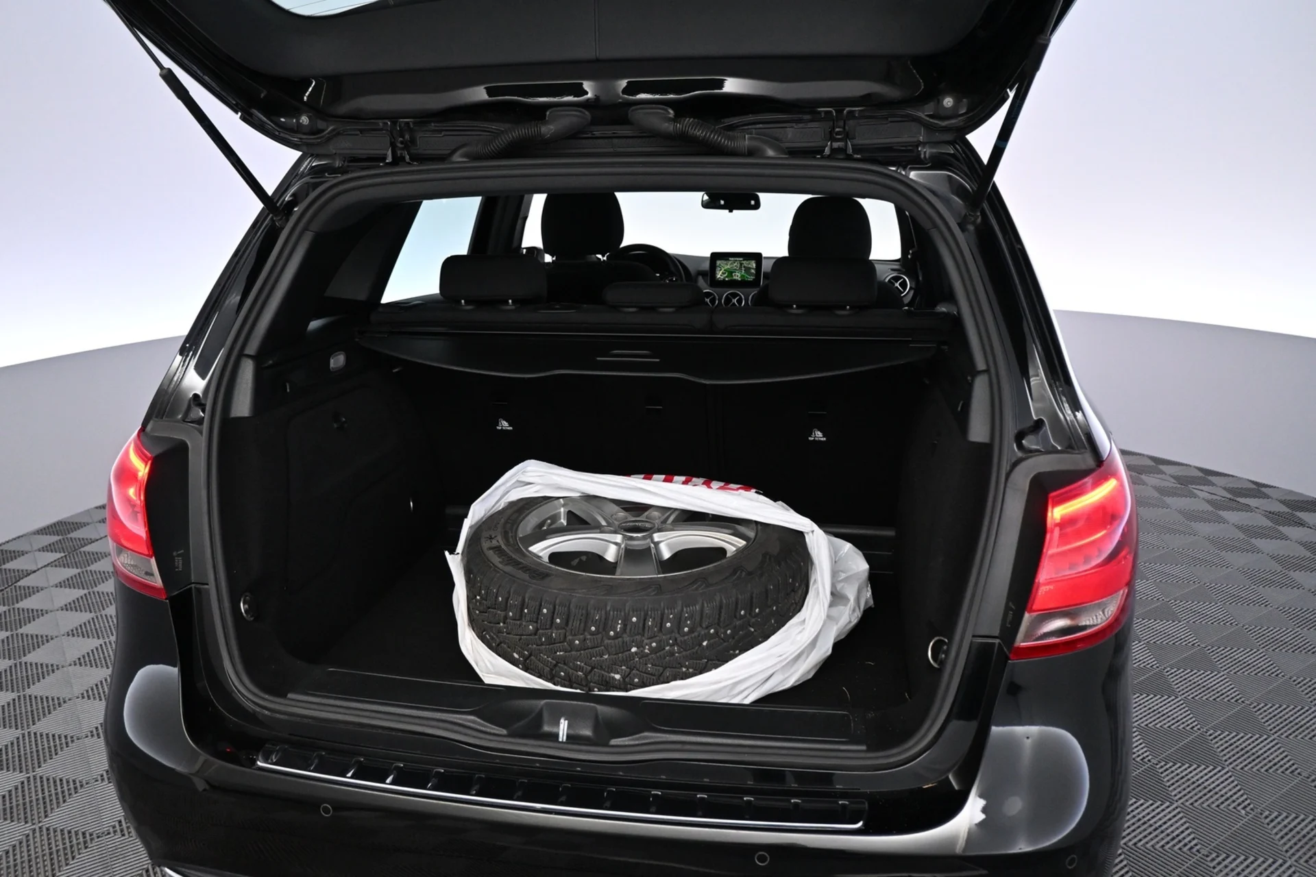 Car Image - 4R7WulWxaUYgM4b1AdOe4k