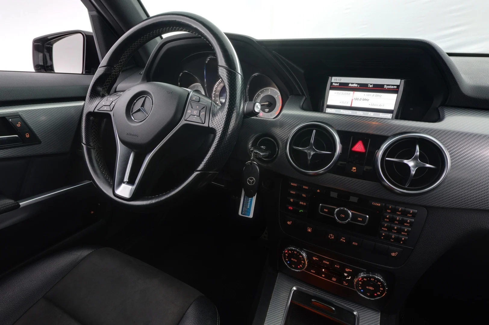 Car Image - 5U74dKmp901p3kd7kuRSZ5