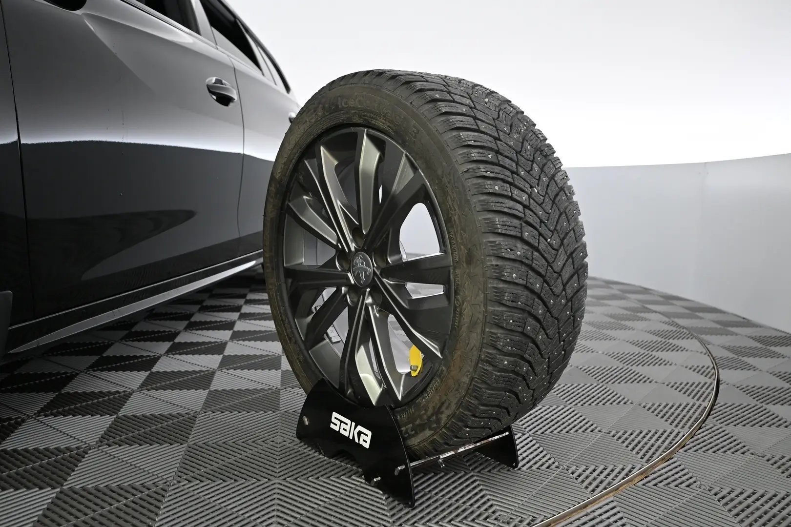 Car Image - 6yn69QwIVBZNQzr3Ewh0hU