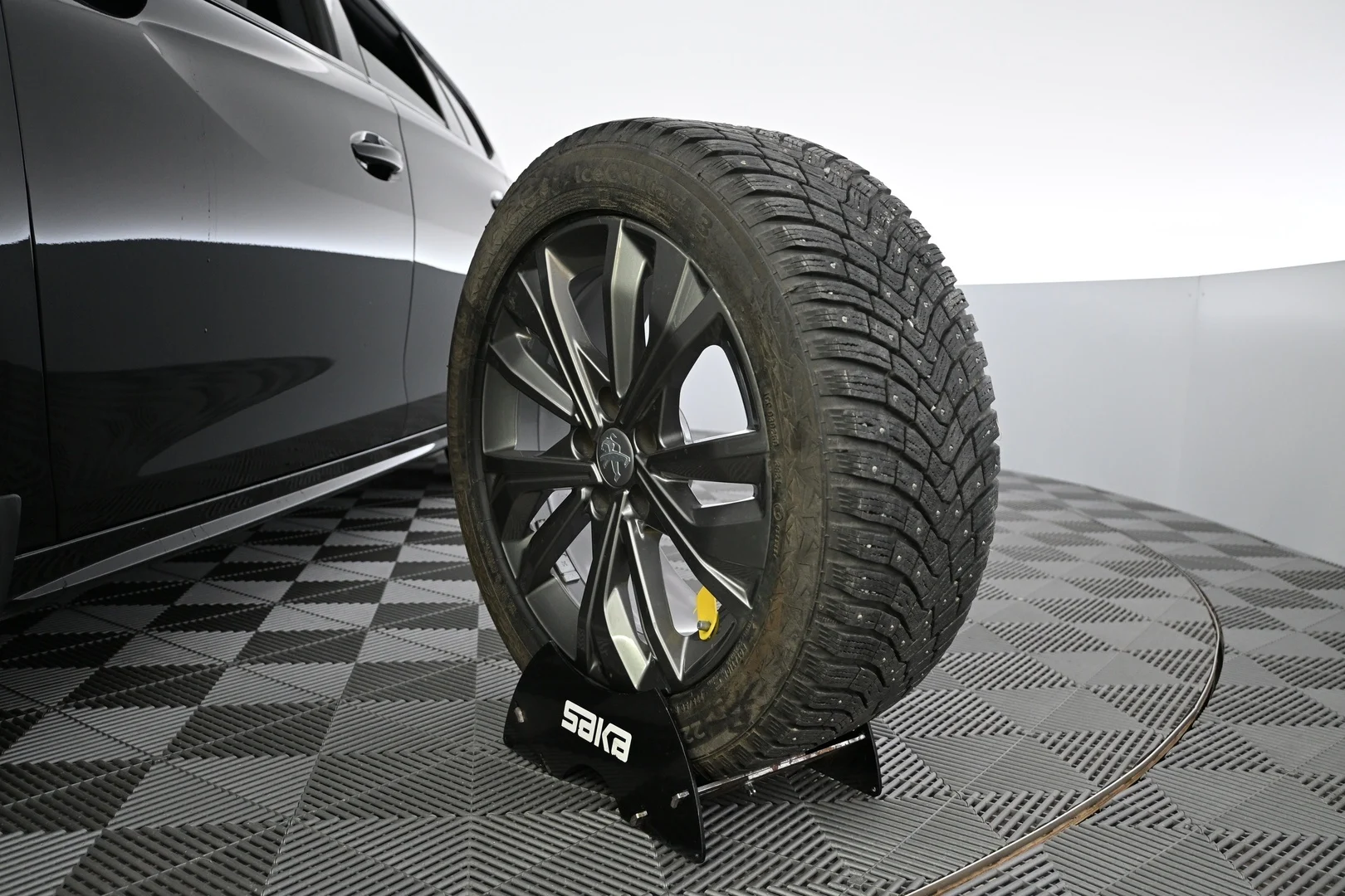 Car Image - 6yn69QwIVBZNQzr3Ewh0hU