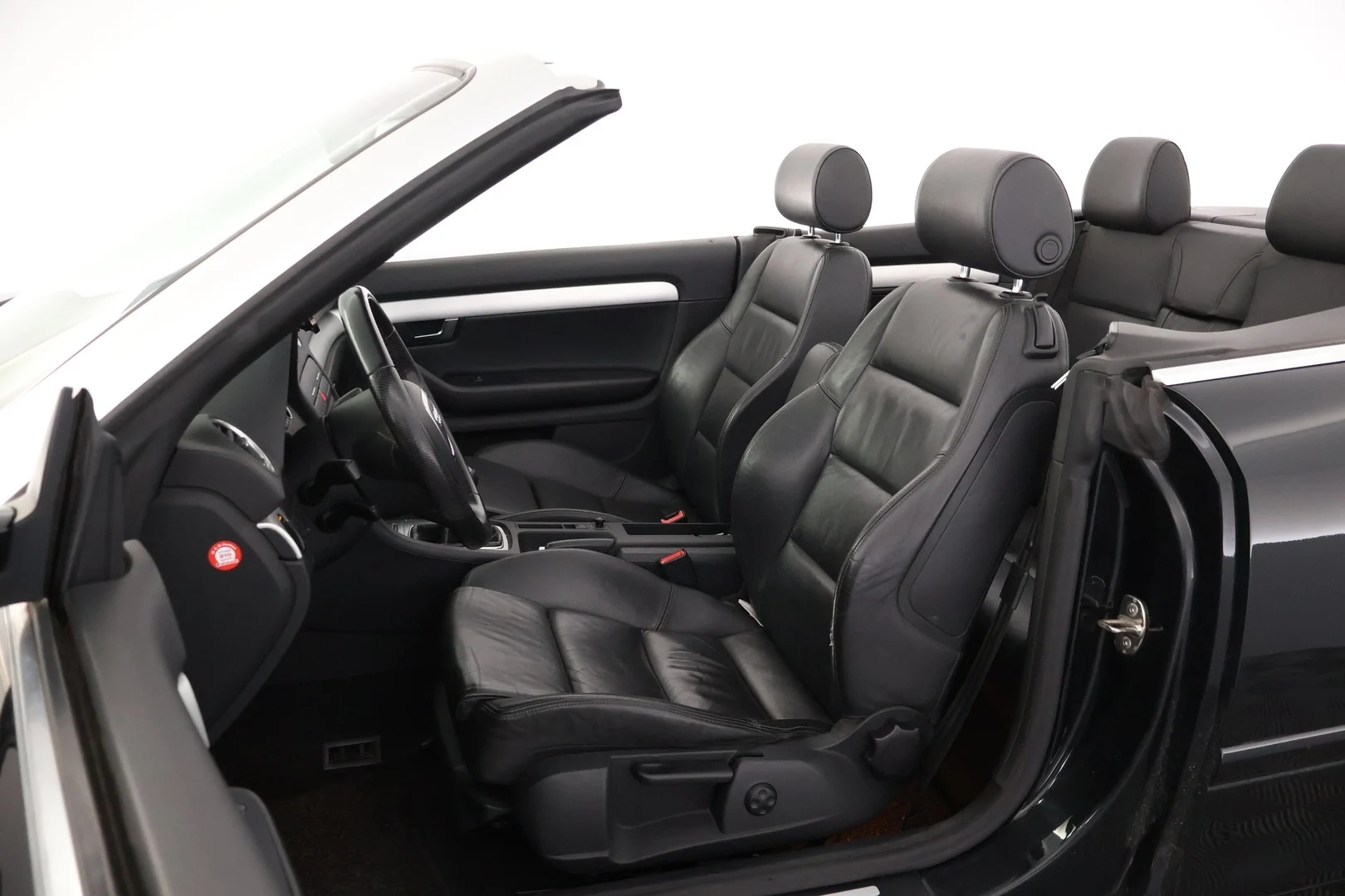 Car Image - 52LZ61f0KRxCprt8ybShWA