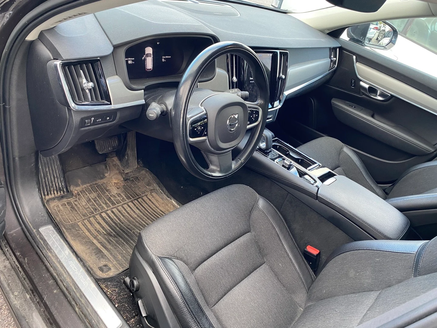 Car Image - 58P6uzqozQdUToJ80zxyPj