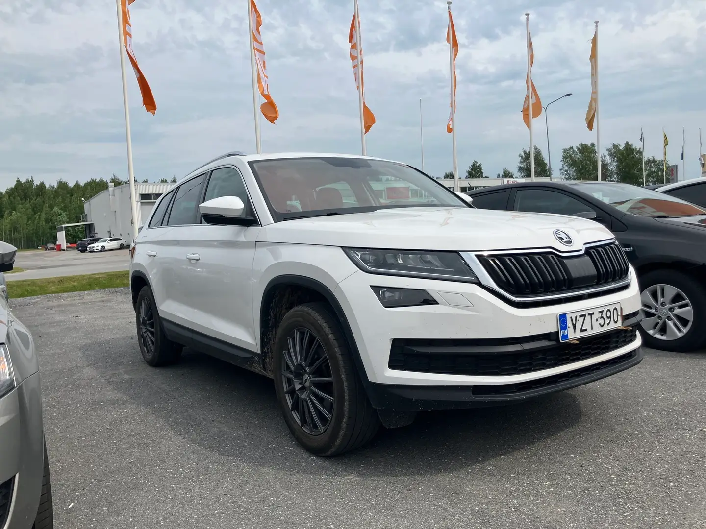Car Image - qweILXzGtMCY40lCpYY54