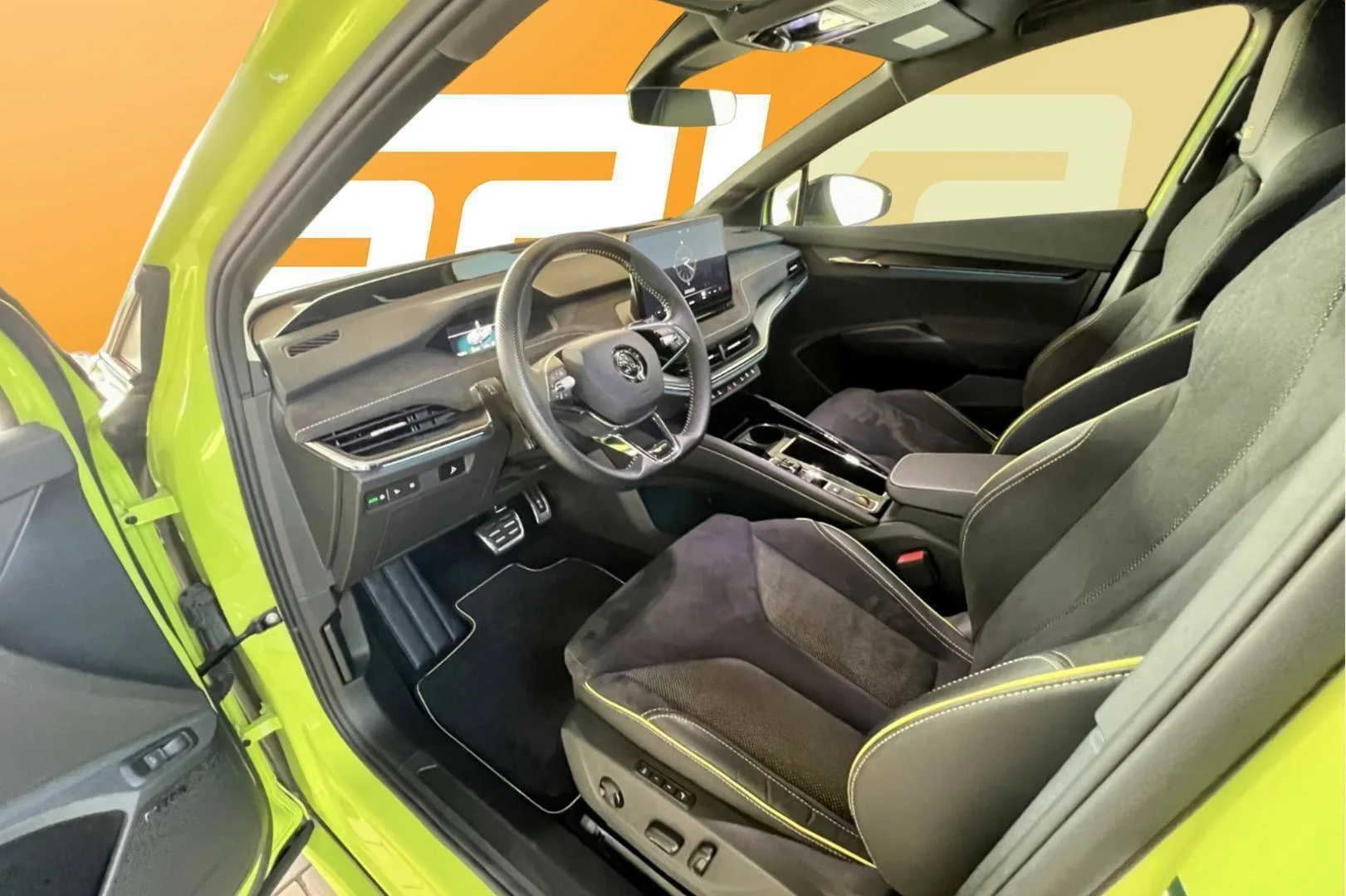 Car Image - 2l7SPn4Kz2f2u8qHKLmrp7
