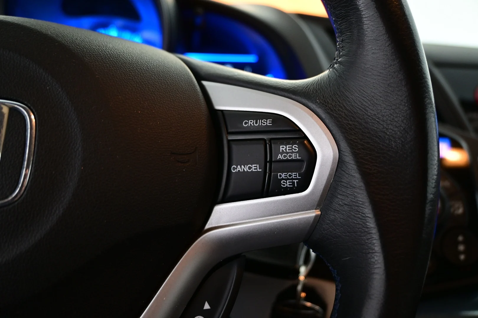 Car Image - 1KP2sbYHQFfOLL0V4JcDh8