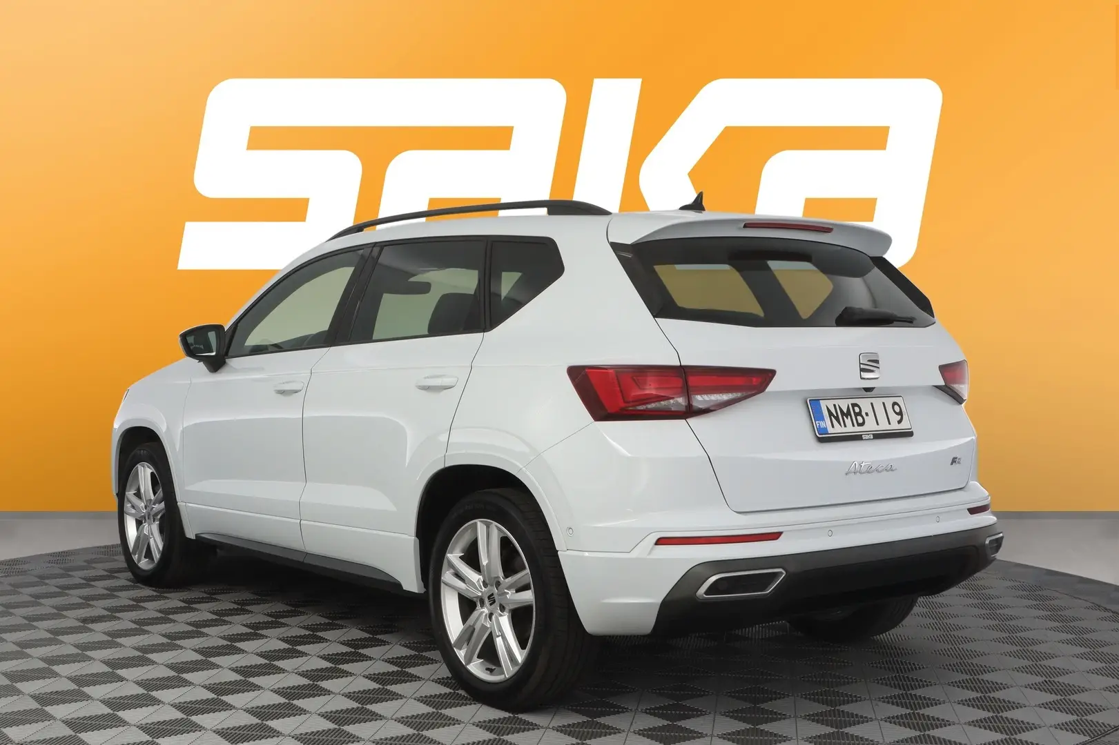 Car Image - 2IDL9CaAIrZQ7dg9oBM20G
