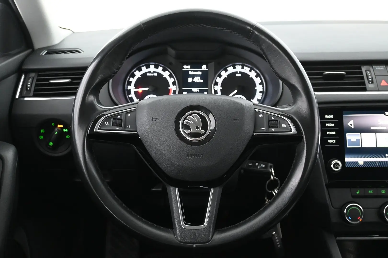 Car Image - 5UxozruUhcRIn5c3jeUMLm