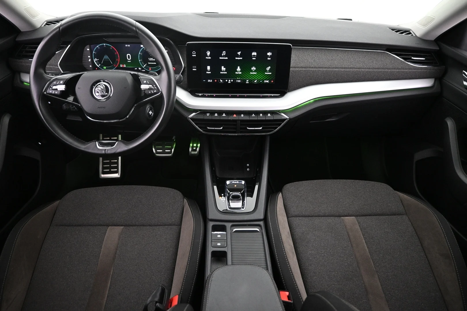 Car Image - UunPpROg0z6VOzF8VRda9