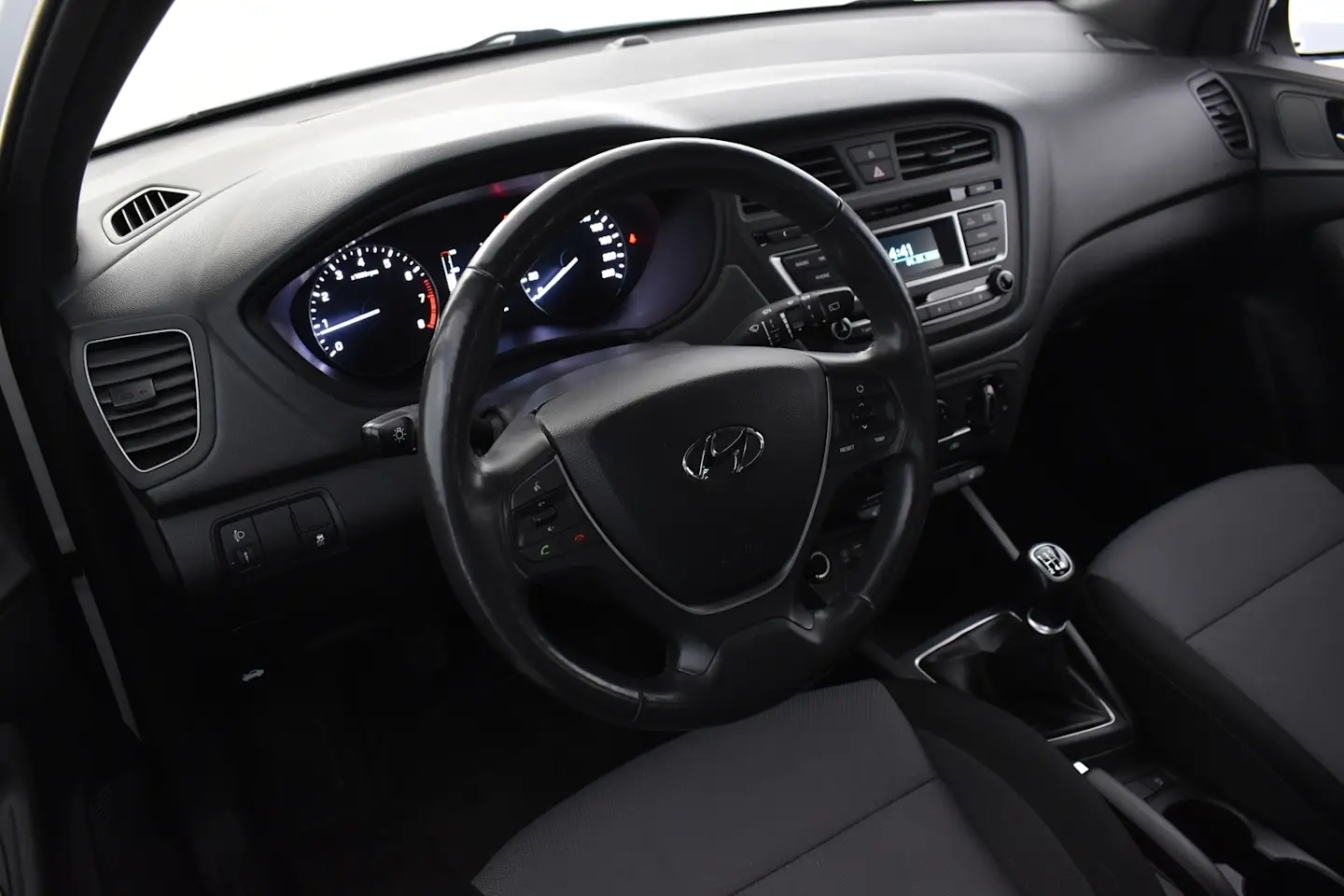 Car Image - 3L1OfCiLePzKxwrYpHSXgj