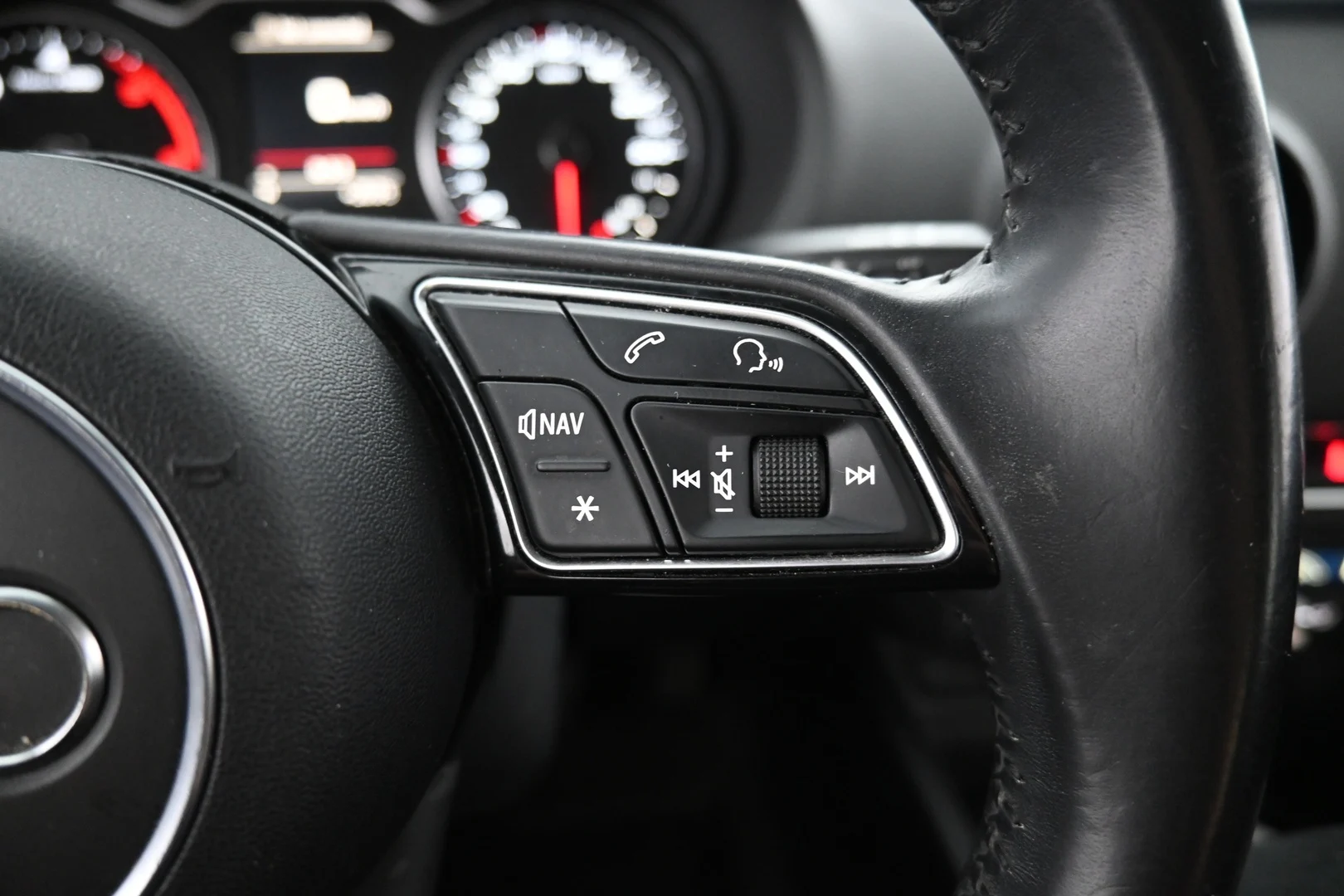 Car Image - 147eS9S4nofgzw5k9M01KX