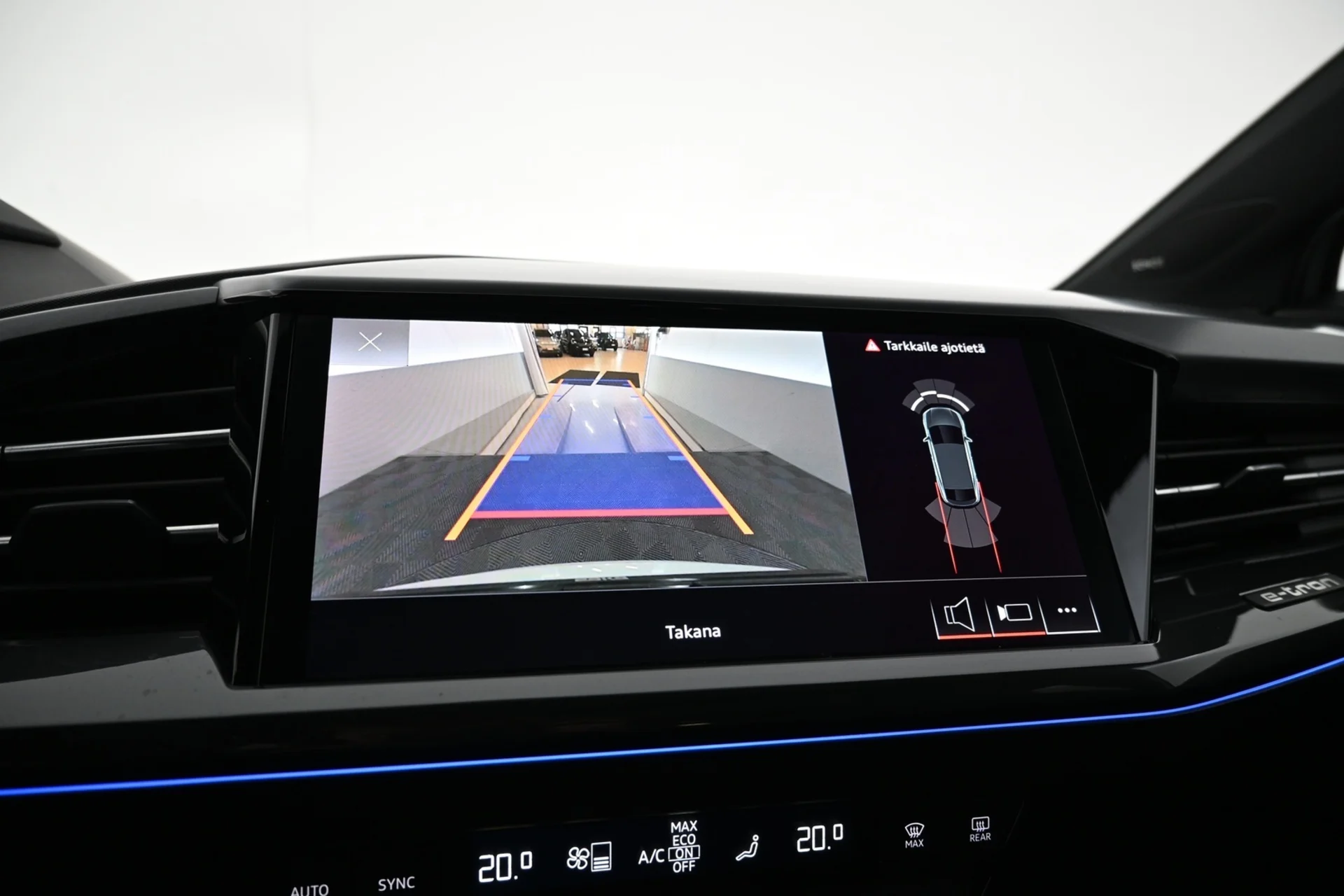 Car Image - 2clWinhh1TZYs1GJFjF7i0