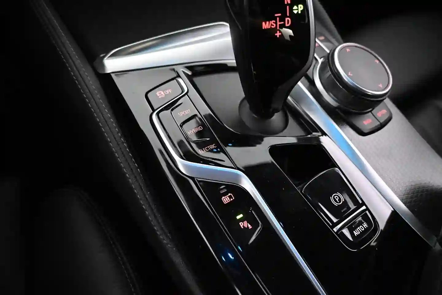 Car Image - 1PZTy8VSYlgmuytZHheLie