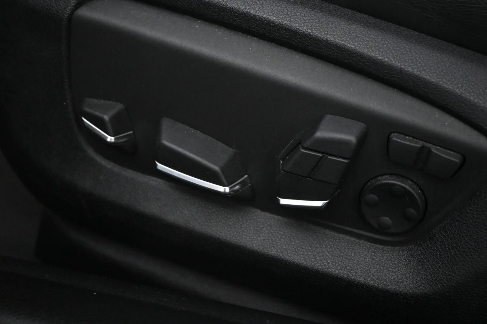 Car Image - 1G9z215f8XNzaMl8Yf8CzS