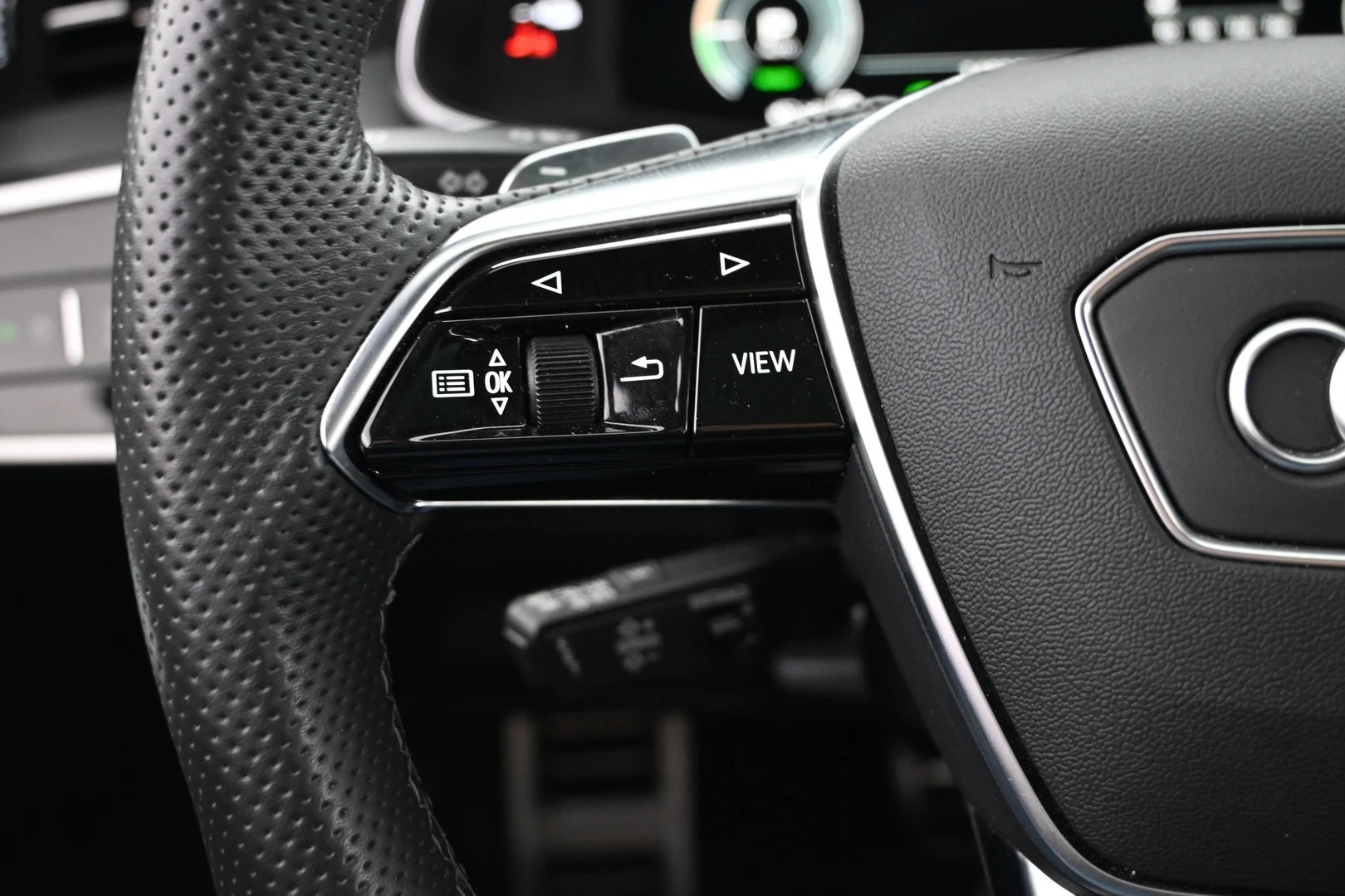 Car Image - 6G7u4ls0L5TlcePTTIwZhd