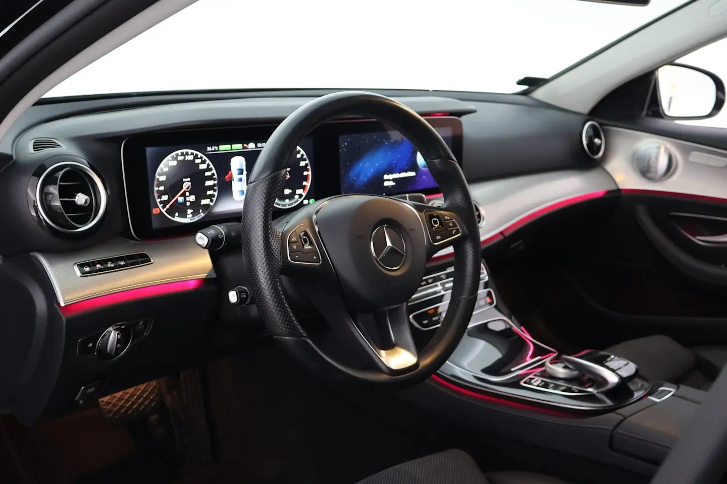 Car Image - 4Ncl7J2RXruZazxtrIAu7g