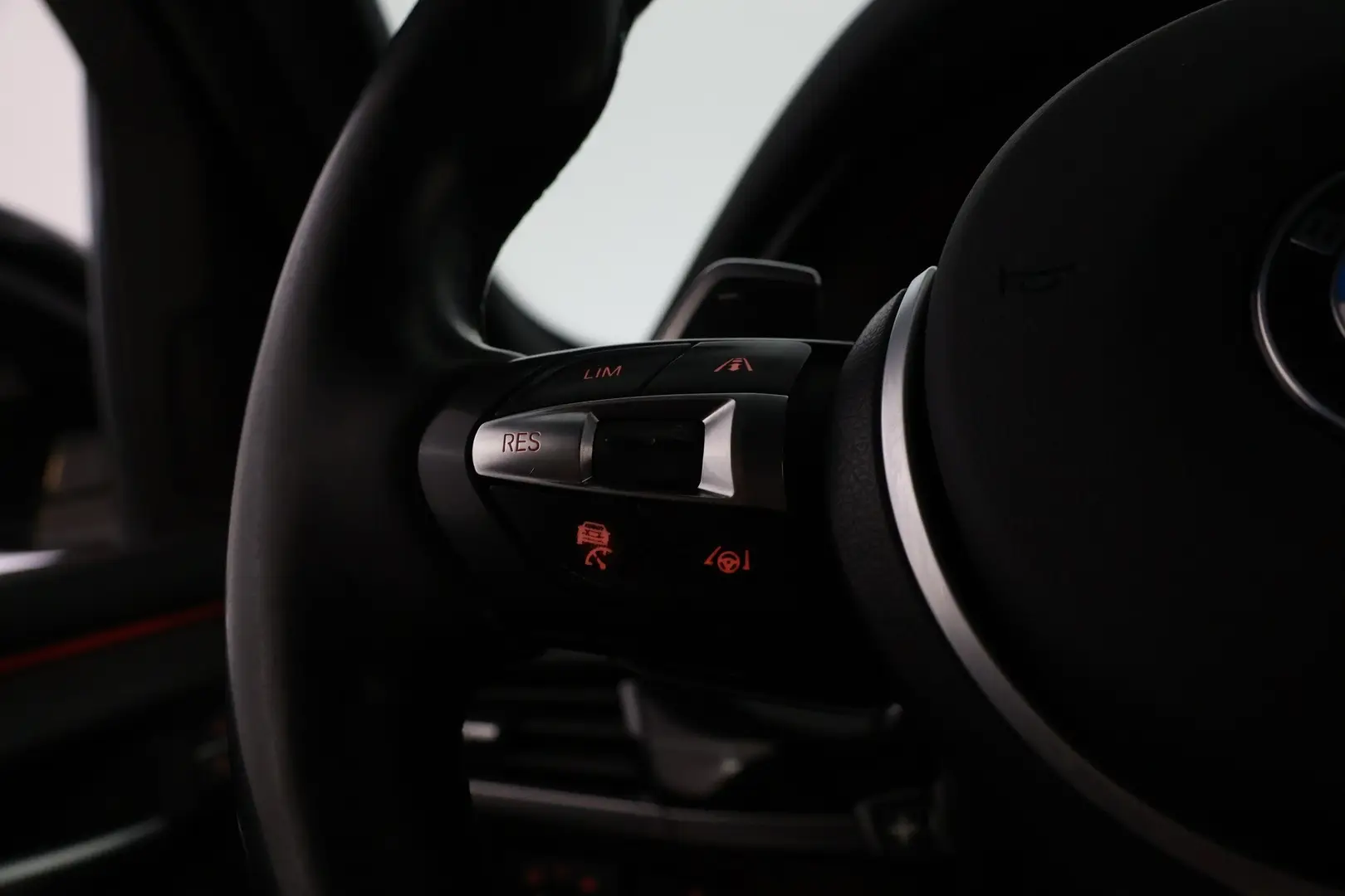 Car Image - 5b6iIfta3ysmhwkKdyELAI