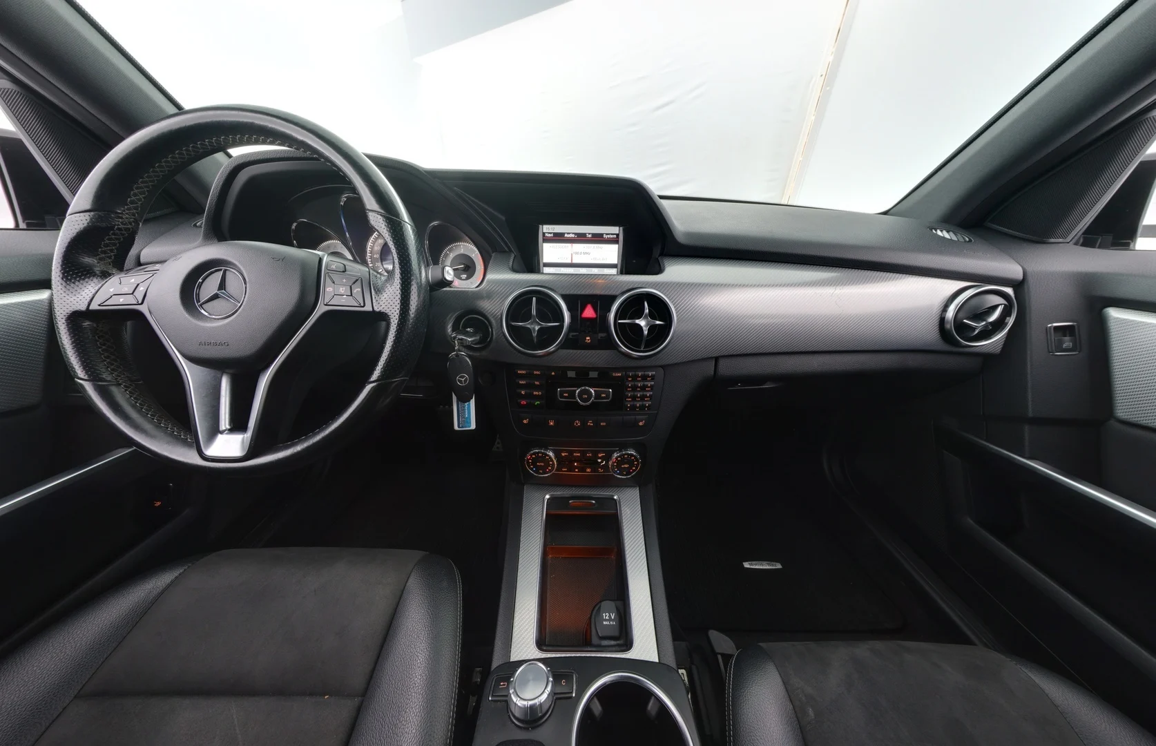 Car Image - 5U74dKmp901p3kd7kuRSZ5