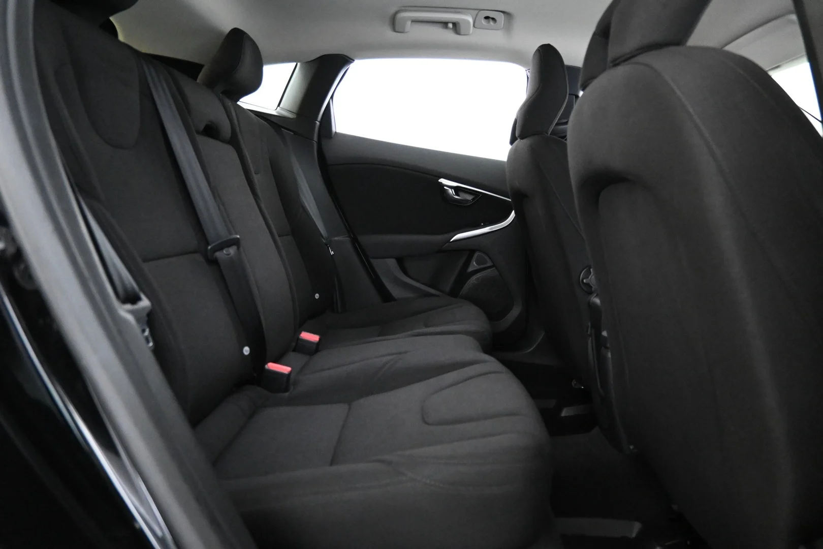 Car Image - 7lPIRqiTeBm3JRnAEOPbJK