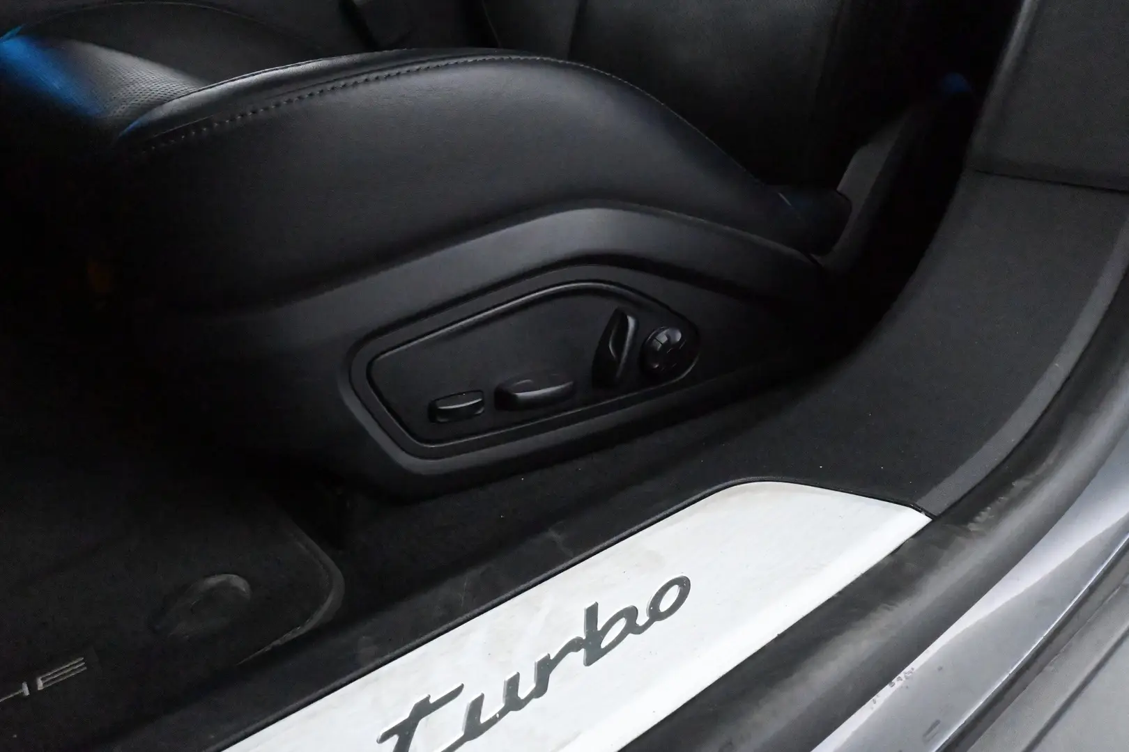 Car Image - 6nnc7MGdvUPOuC7CYTKxkW