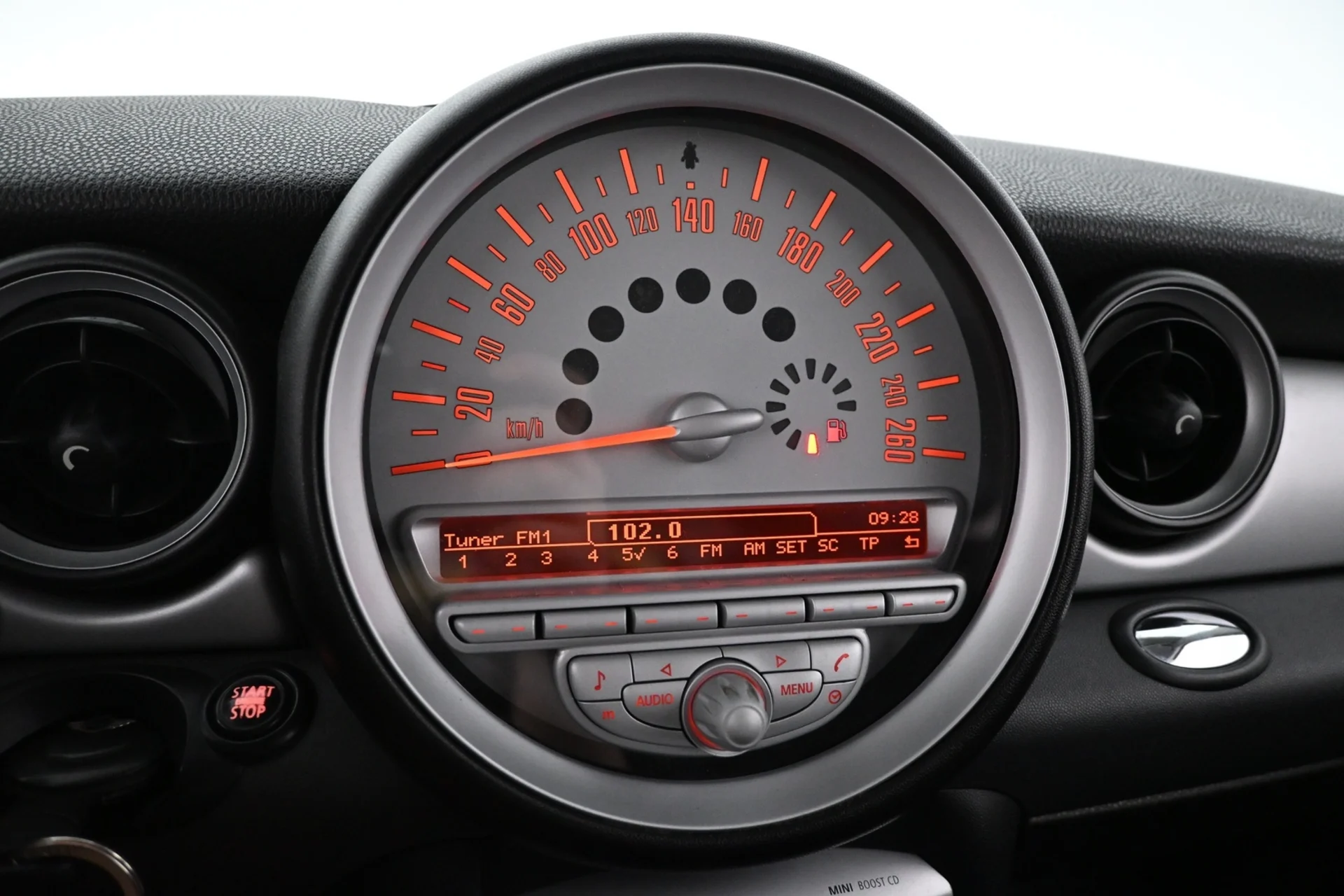 Car Image - v7Va5dkQ0oZDKWGylB9UV