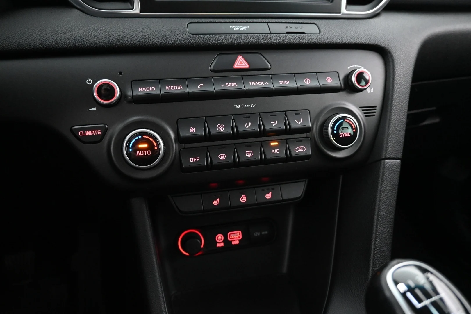 Car Image - 1p3D6pwtUy68Om8jD329hE