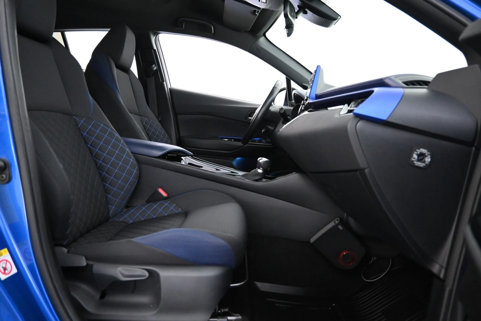 Car Image - 57PntZY4g1Idn82MbjsGuk