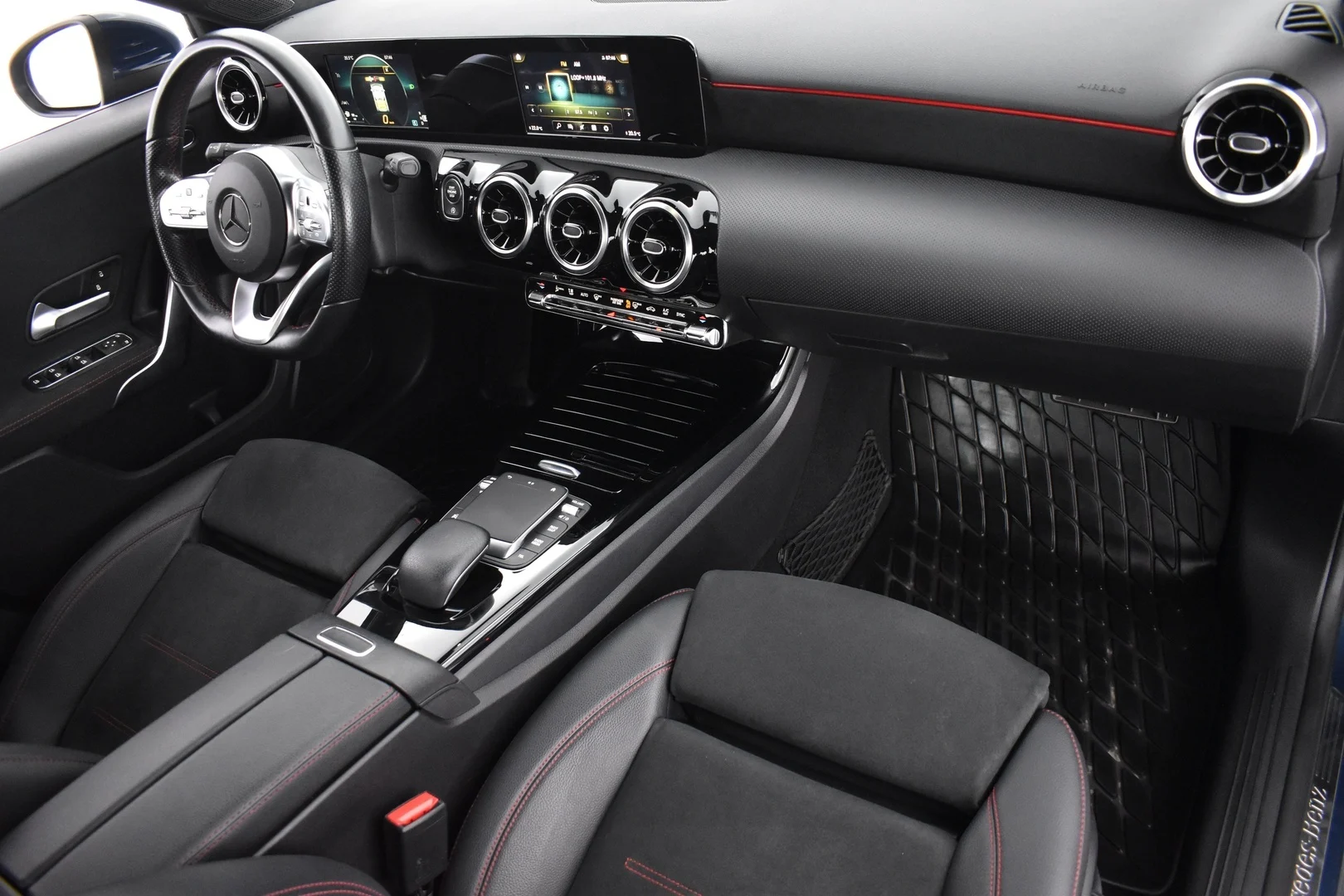 Car Image - h0vGwPMAtGXtpUC5ciJ4k