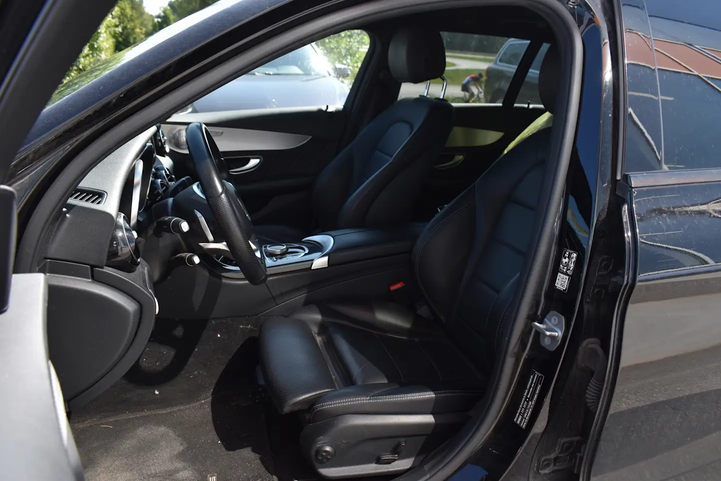 Car Image - Zq0Yu6B92W1nM7QexkPQO