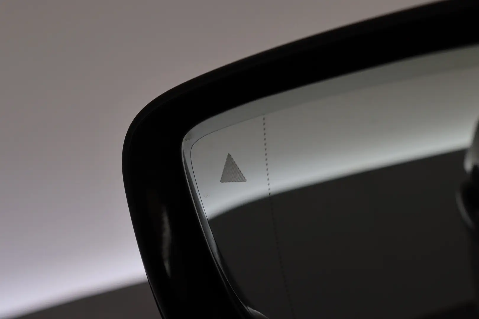 Car Image - 7zxEtDskqD943uJNkWfXQJ