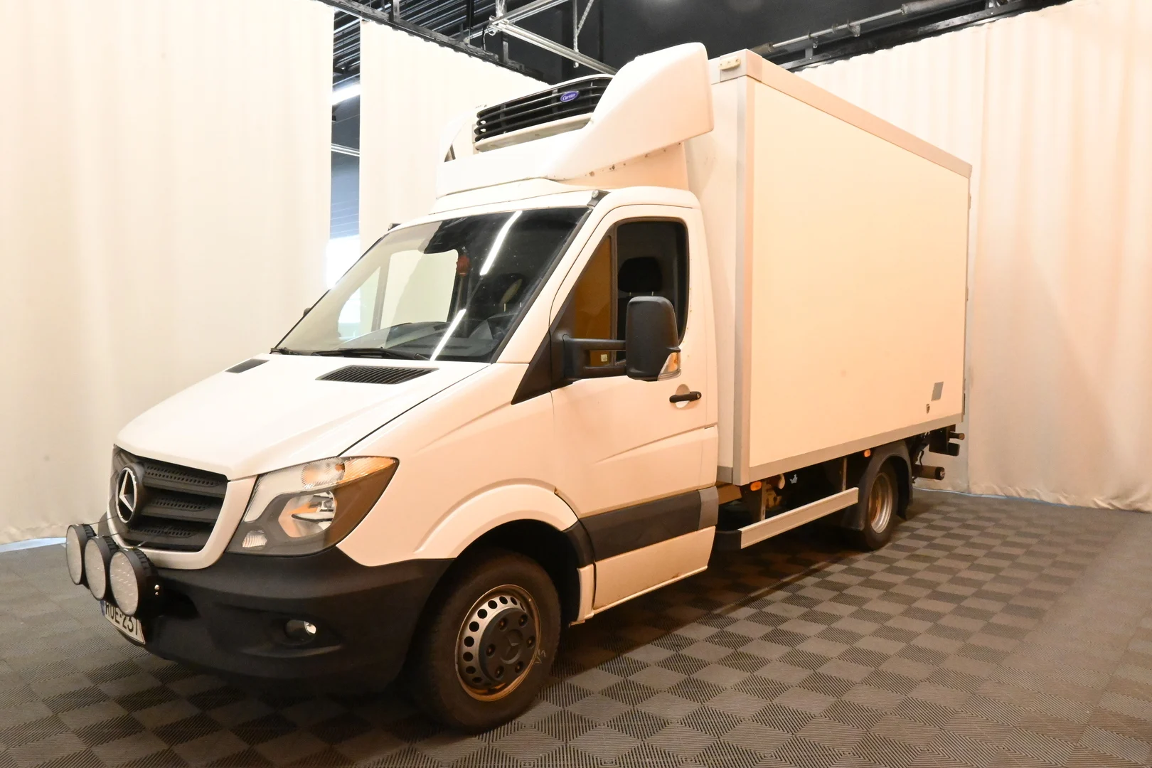 Car Image - 120qrQi3wo9xzNHKblIUK5
