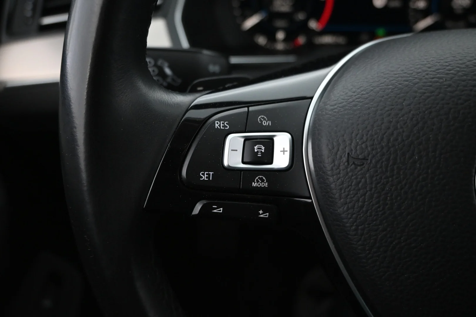Car Image - d9s6pZVGxfeuZ2QMS6pR0