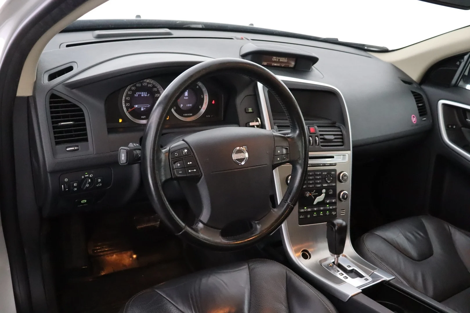 Car Image - 6C1GRVdaTu2cnsf7SyteoQ
