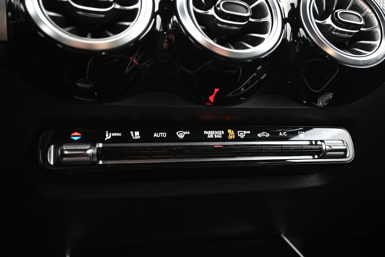Car Image - 9I3GYOr4hwoImf6kd6yzJ