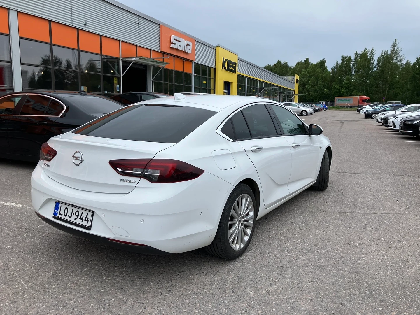 Car Image - 6MJZPX6hYf1m4eT5D9czAu