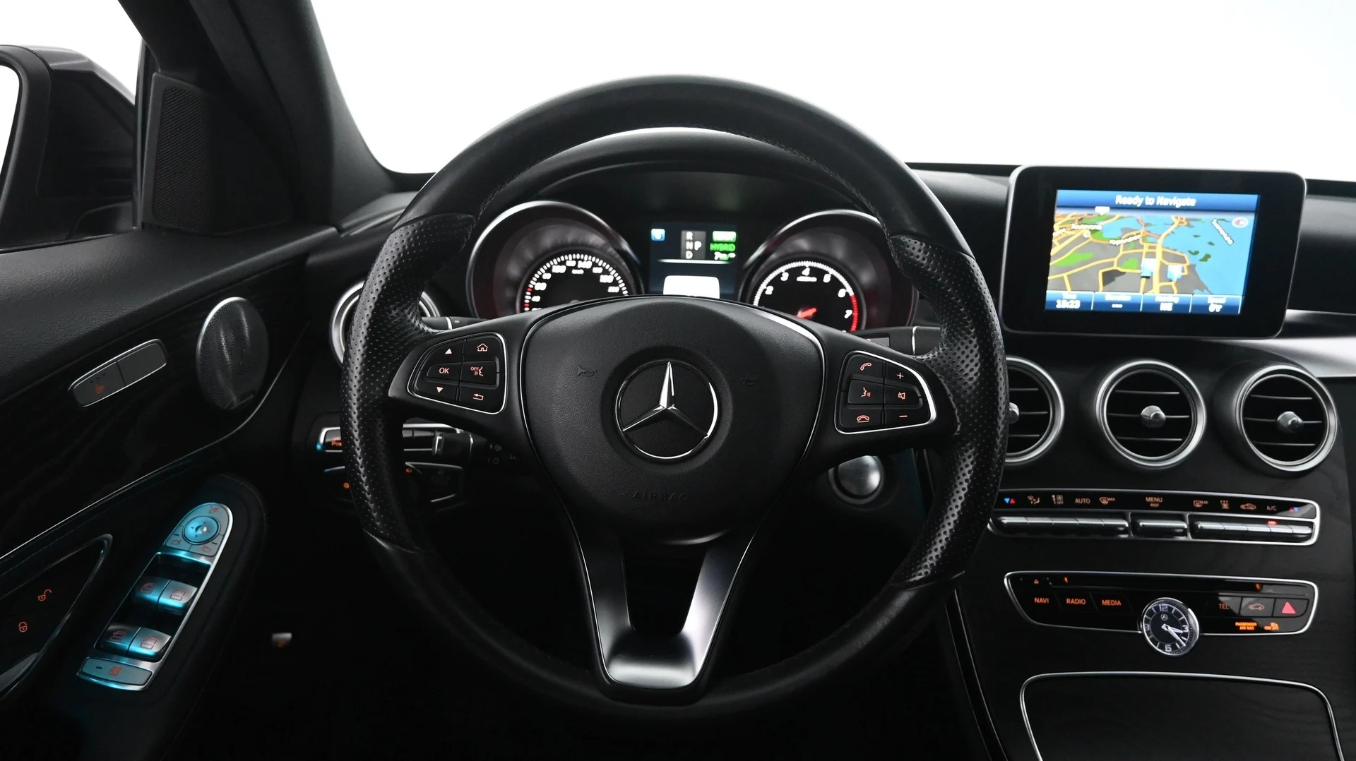 Car Image - 4NAu3pr6wjXftPc5XoWE3R