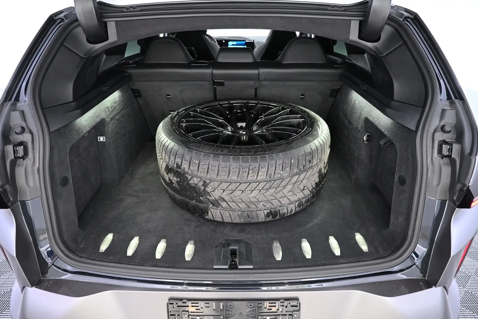 Car Image - 55aue0352q9y92yGLifWpl